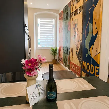 East Gateway Premium & Apartmán *