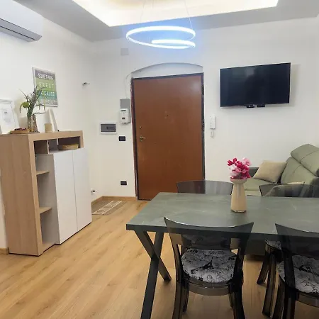 Διαμέρισμα Genova East Gateway Stadium & City Urban Suite *